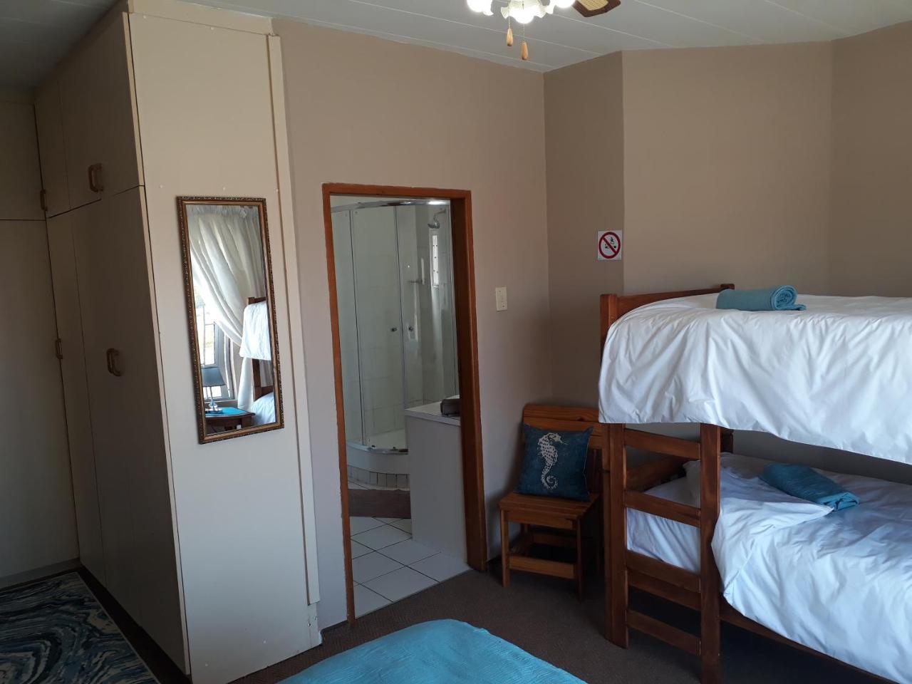 Starfish Guesthouse Luderitz Exterior photo