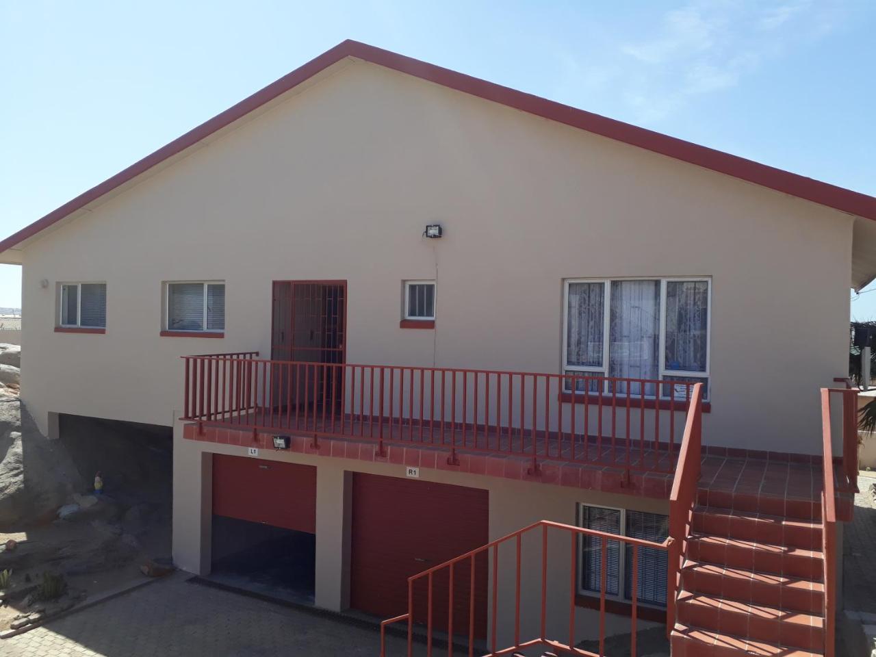 Starfish Guesthouse Luderitz Exterior photo