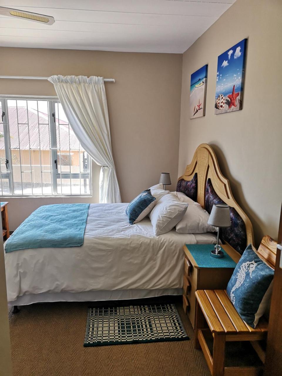 Starfish Guesthouse Luderitz Exterior photo