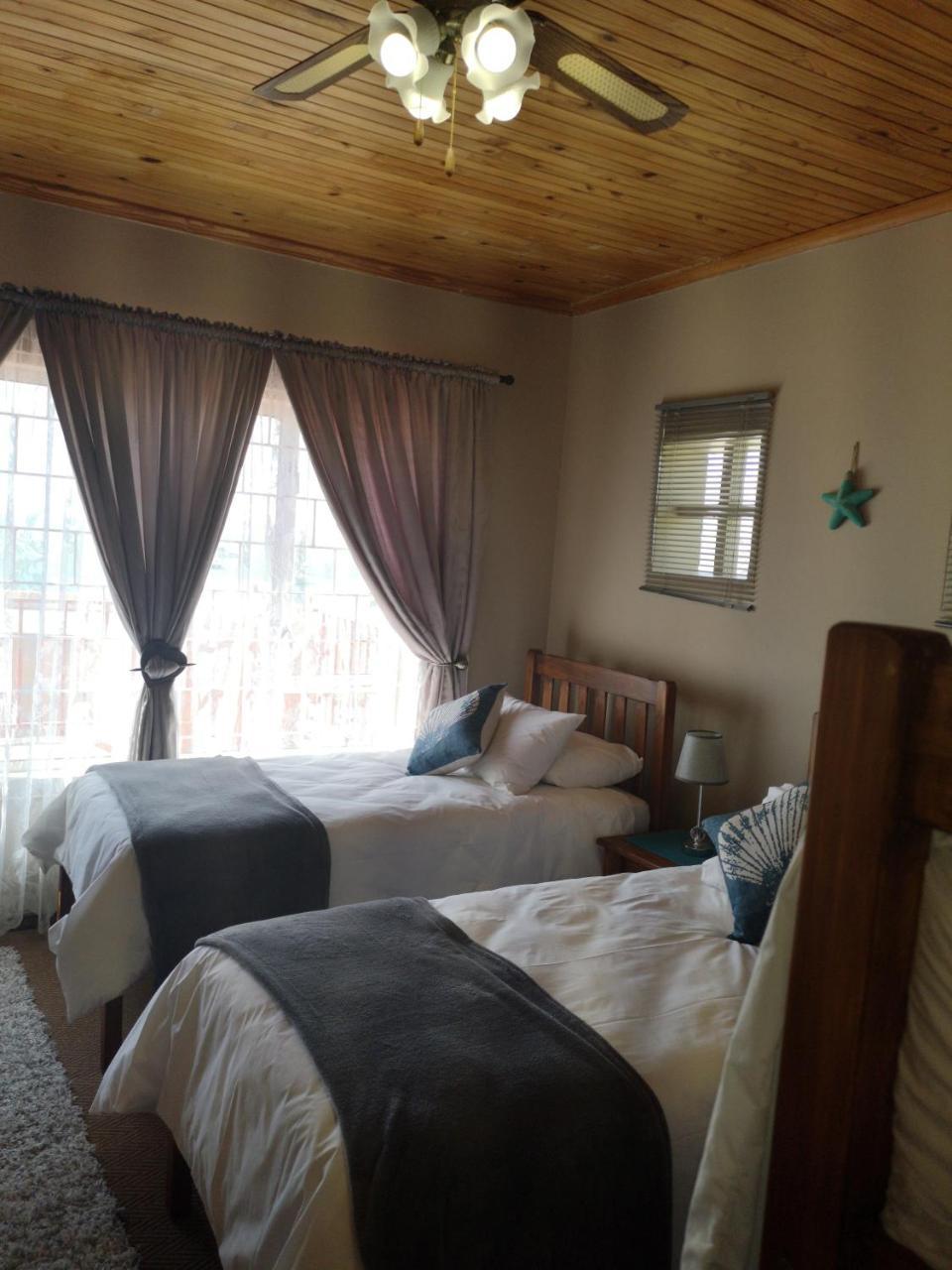 Starfish Guesthouse Luderitz Exterior photo
